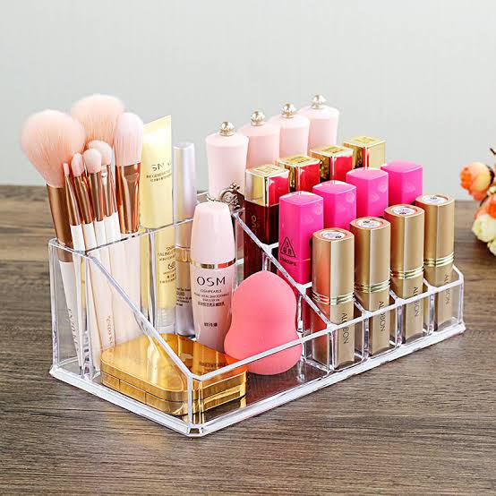 Organize Your Beauty Essentials with Our Chic Lipstick Stand!